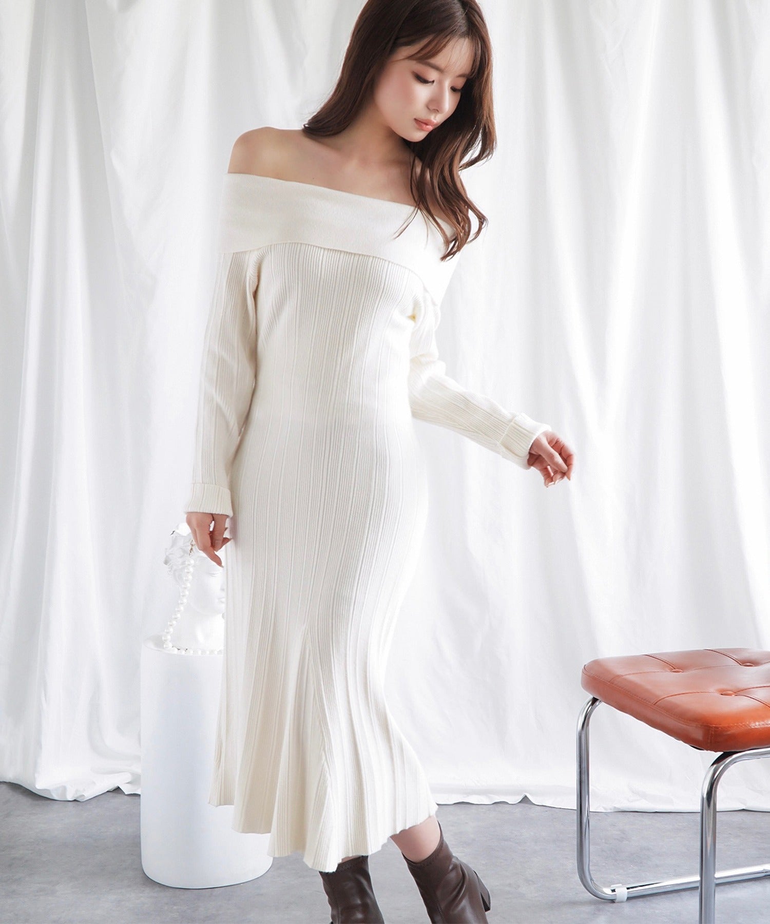 Jasmine】オフショルロングニットワンピース – 《公式》moremore