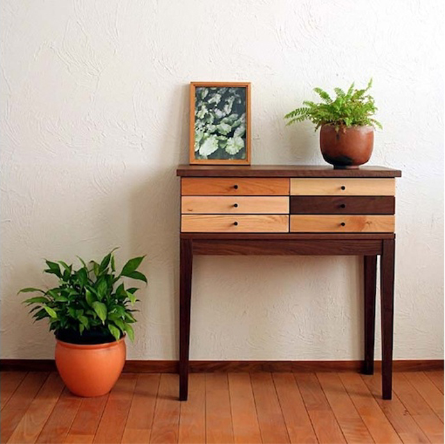 レグナテック〗スピッコ 何気ない空間を華やかに変えてしまう