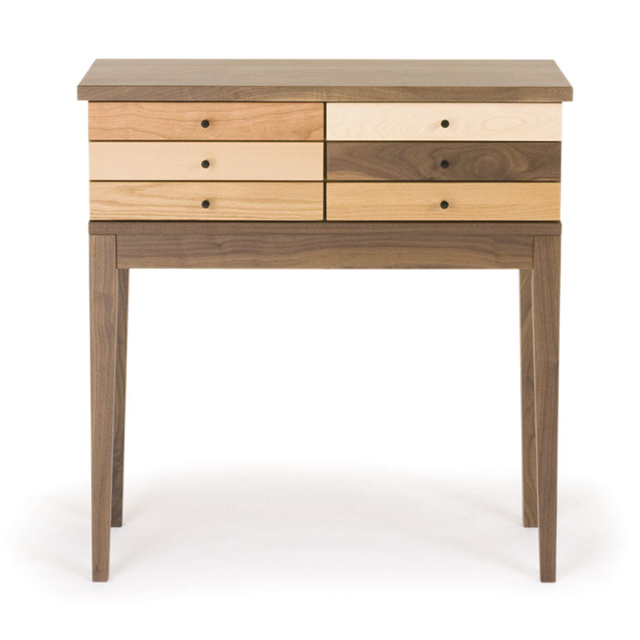 レグナテック〗スピッコ 何気ない空間を華やかに変えてしまう