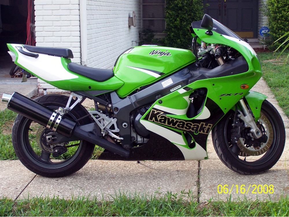2003 Kawasaki ZX-7R - Moto.ZombDrive.COM