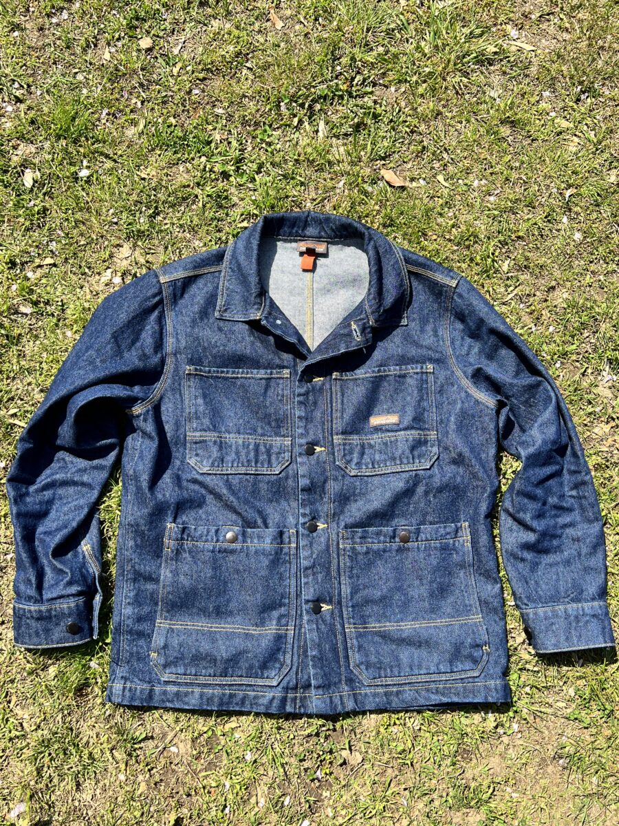 パタゴニアの「メンズ・ヘンプ・デニム・チョア・コート」キャンプに