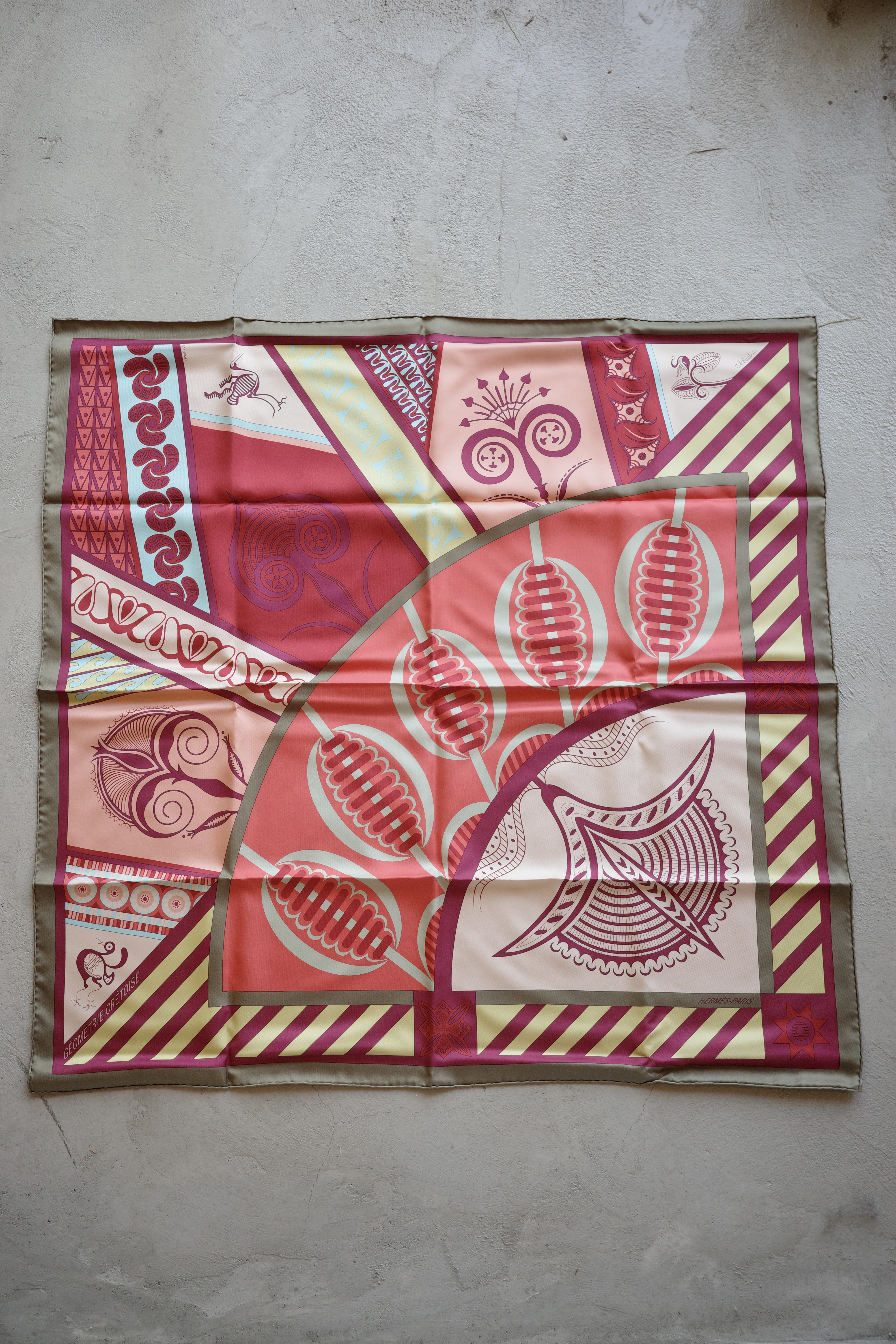 HERMÈS カレ 90 “GEOMETRIE CRETOISE ” スカーフ - mozme