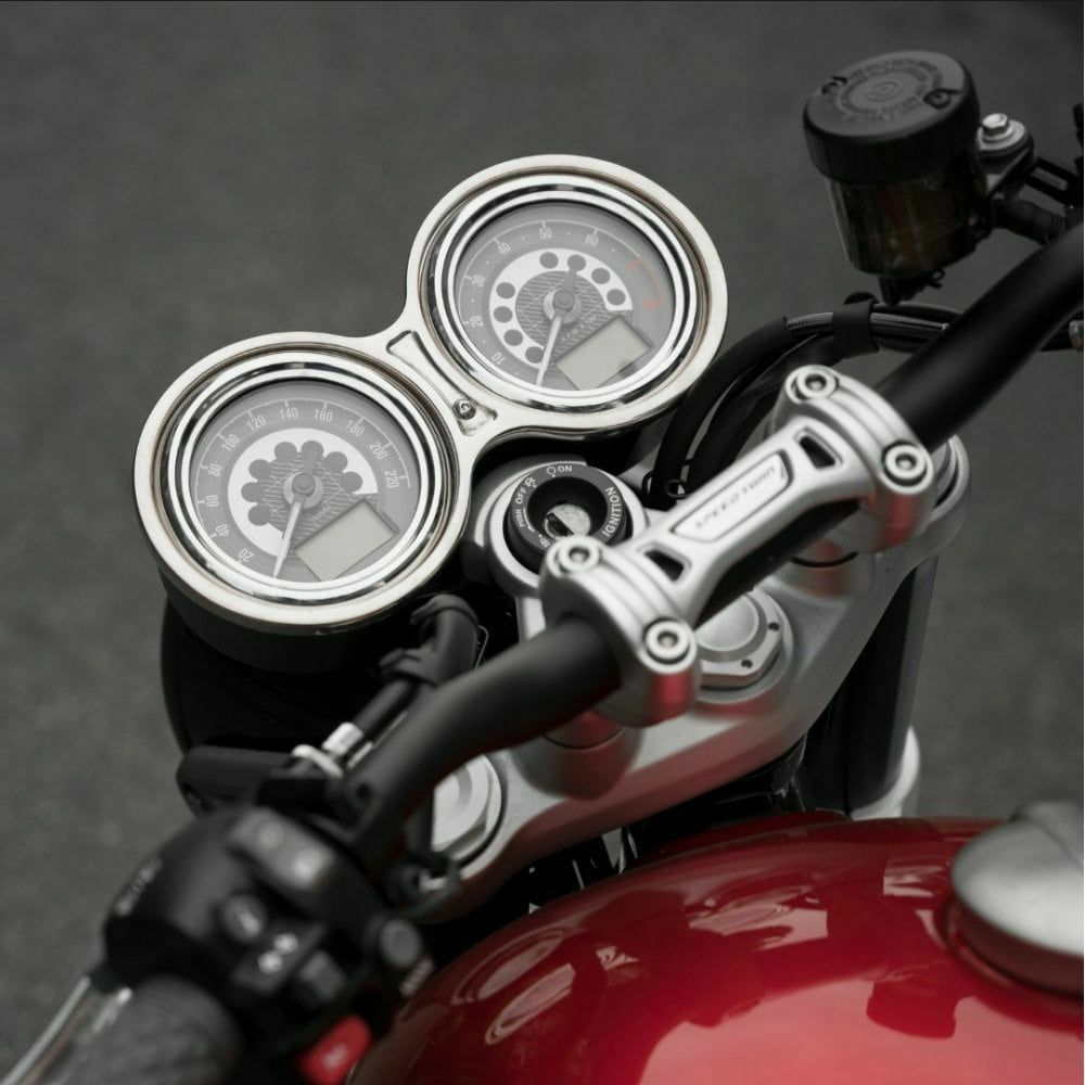トライアンフ Thruxton(スラクストン)／R |メーター&メーター移設KIT