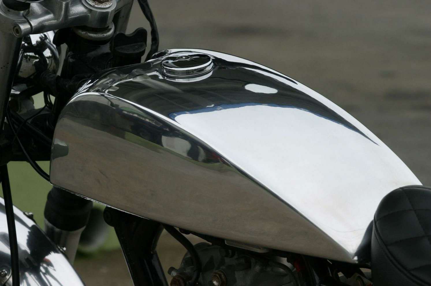 ヤマハ SR400 アルミナロータンク バフ仕上げ BIGCEDAR | バイク