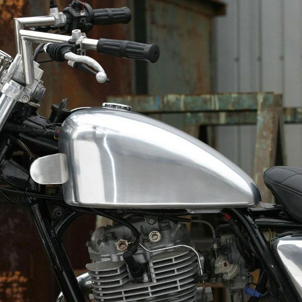 ヤマハ SR400 ロングピーナッツアルミタンク バフ仕上げ BIGCEDAR