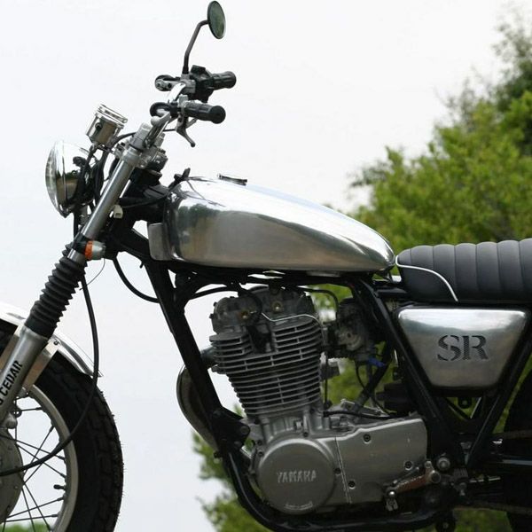ヤマハ SR400 トラックマスターアルミタンク バフ仕上げ BIGCEDAR