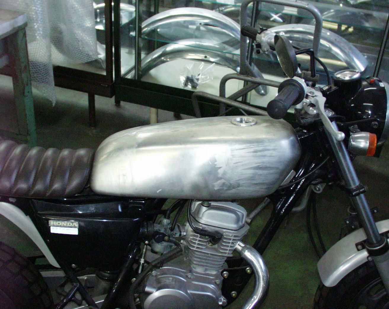 ホンダ エイプ/APE50/100 アルミタンク バフ無し BIGCEDAR | バイク