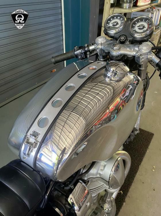 Kawasaki W650 アルミ タンク 