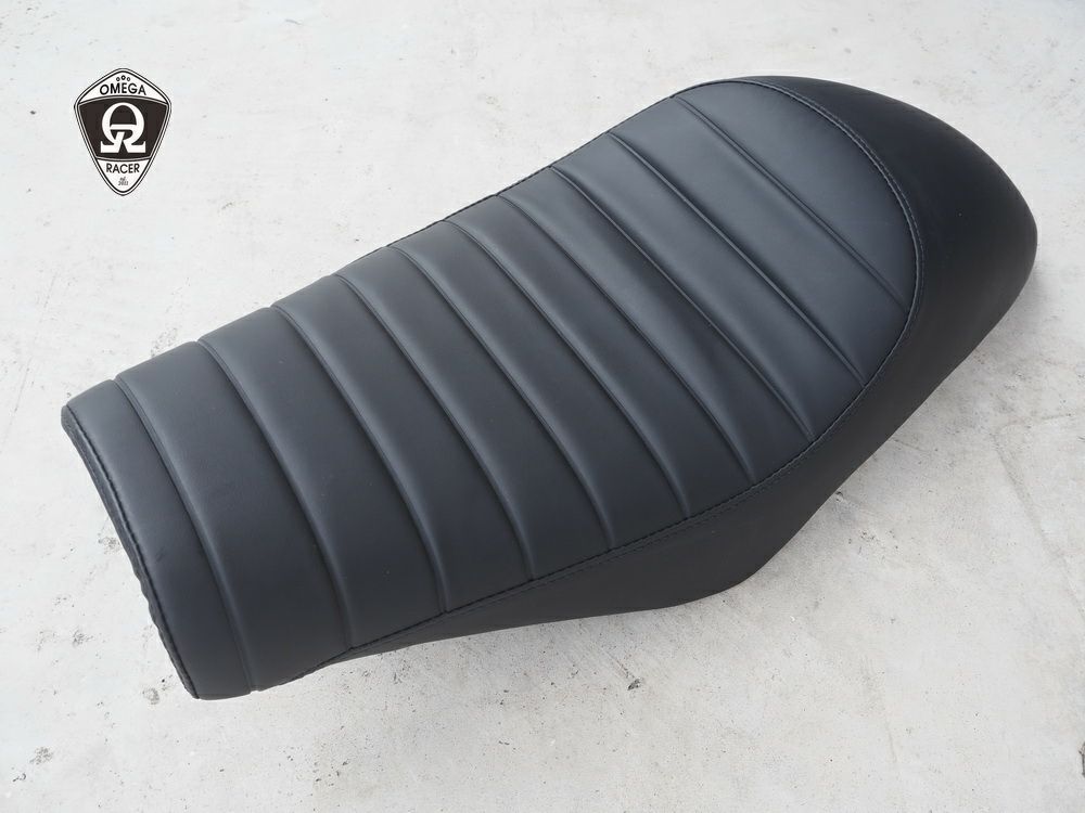 W400, W650, W800 カフェ シート オールブラック オメガレーサー