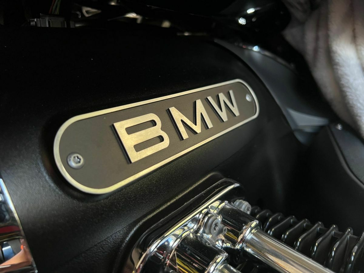 BMW R18 エンジンプレート 各種 2枚セット KERTS | バイクカスタム