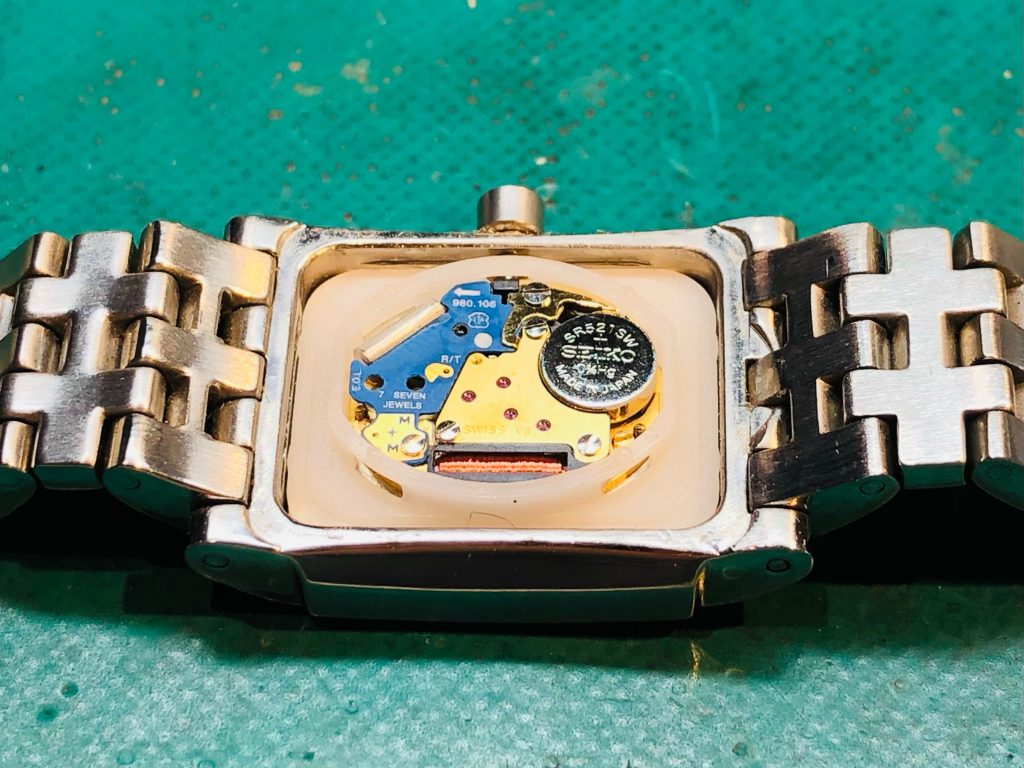 HAMILTON ハミルトン 6247の電池交換