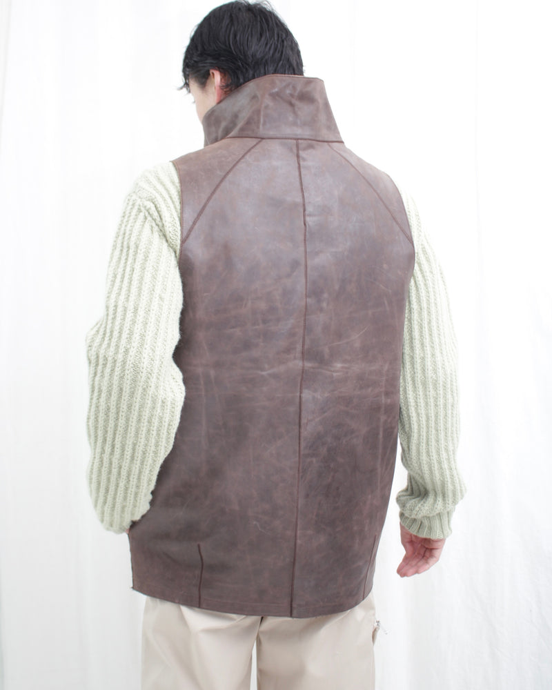 Omar Afridi / COCOON GILET (OA-AW20-LEATHER-103-01) Brown – Mukta