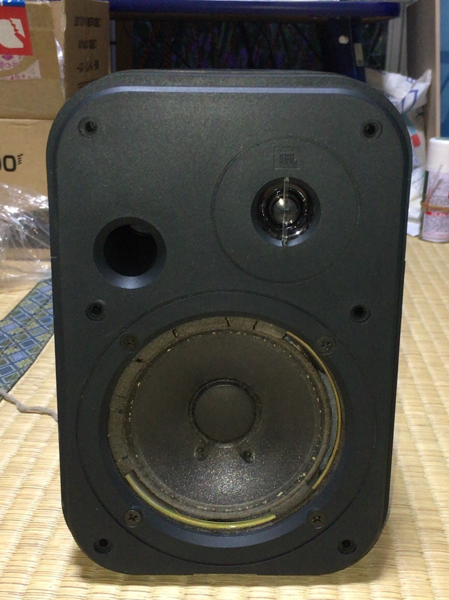 JBL Control1スピーカー修理(1)：Control1エッジ交換 | マルチ