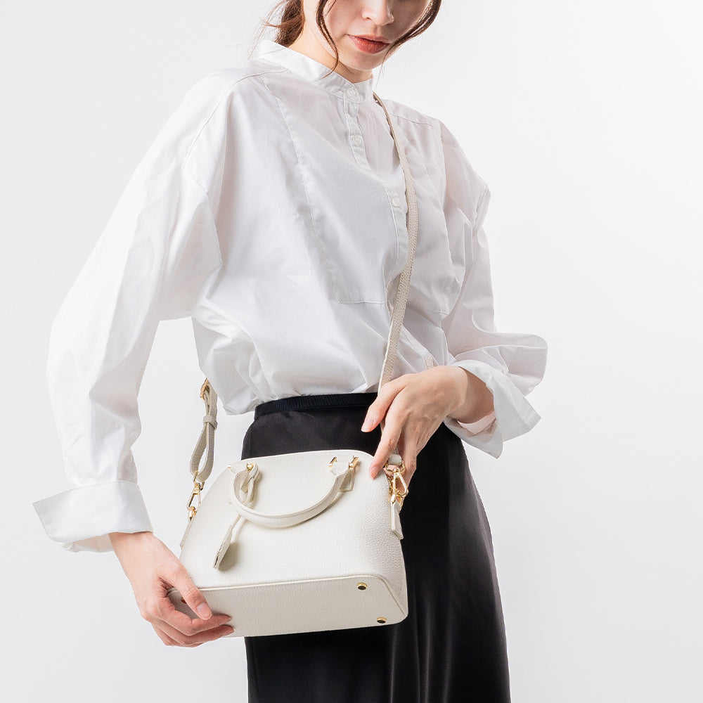 シュリンクレザー ショルダーベルト付き ダブルファスナー ミニ