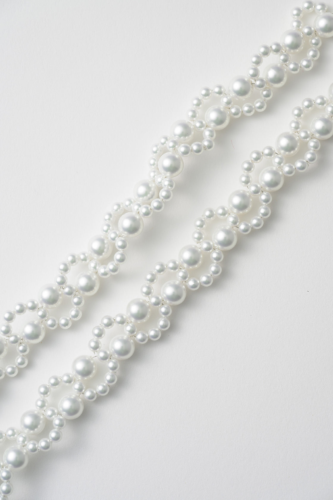 Grain pierced earring (Black)