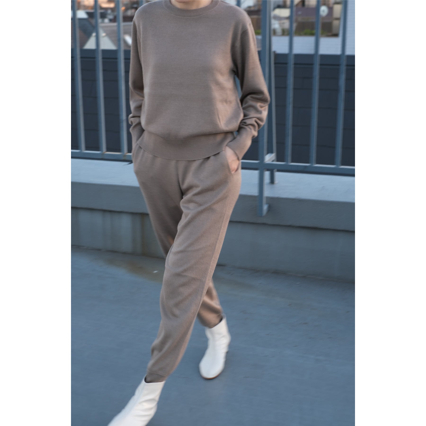 起毛シルクニット クルーネックプルオーバー - 2サイズ・7色