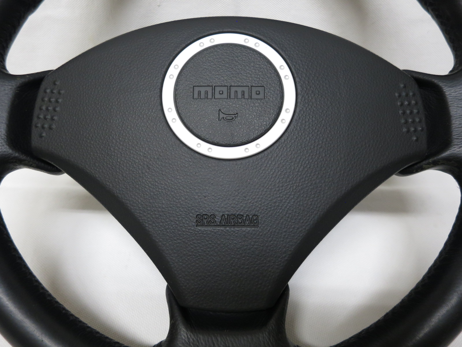 momoステアリング MOMO モモ ステアリング ギブリ3 TYP36 KBA70064 4