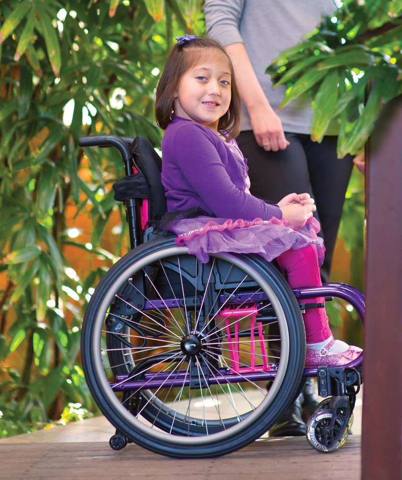 家虎 自走用車椅子 黒とピンク 子供用 ノーヴァ_ライズアクティブ