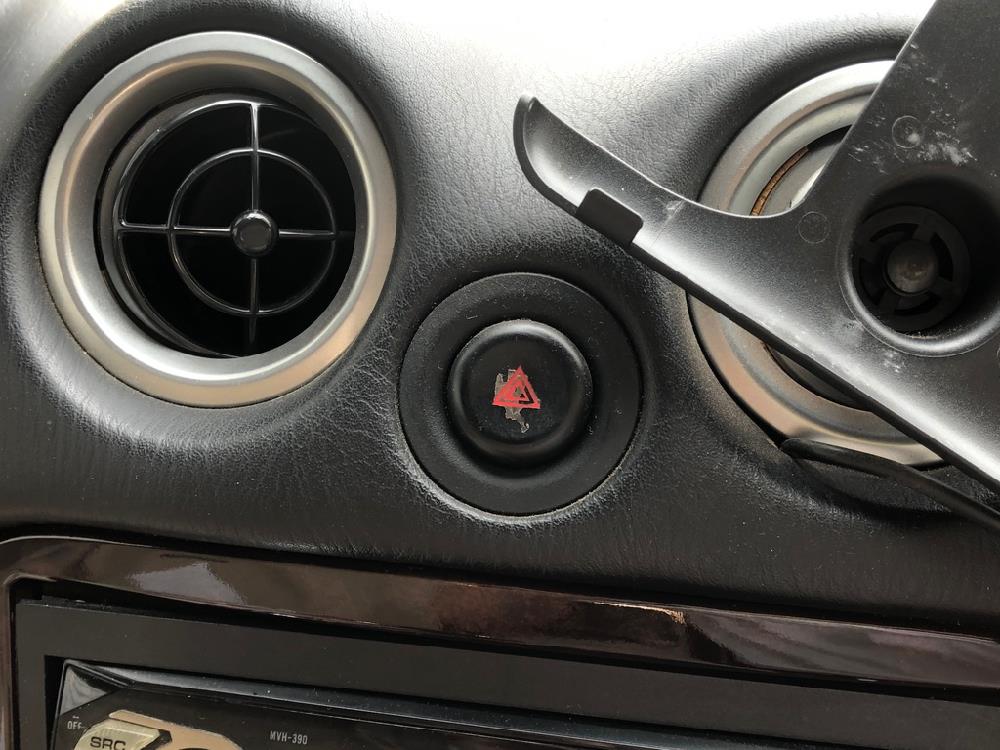 NBロードスター・ハザードスイッチのリペア - NBロードスターアーカイブ