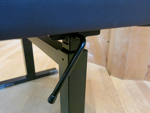 イタリア製ピアノ椅子 MODEL810 ERGO 油圧式(ビニール座面