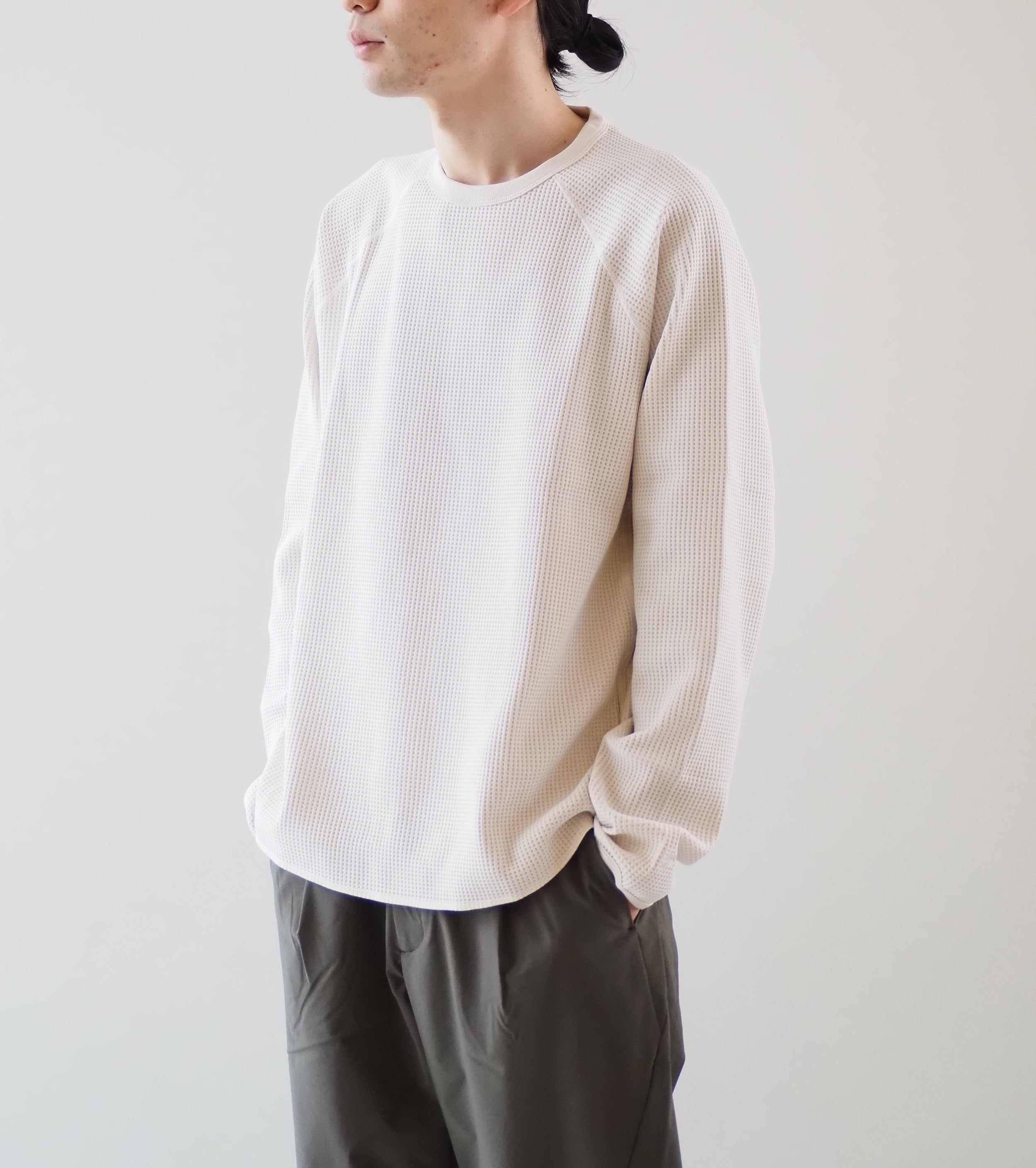 Goldwin ワッフルライトロングスリーブティーシャツ , Ivory – Navyblue