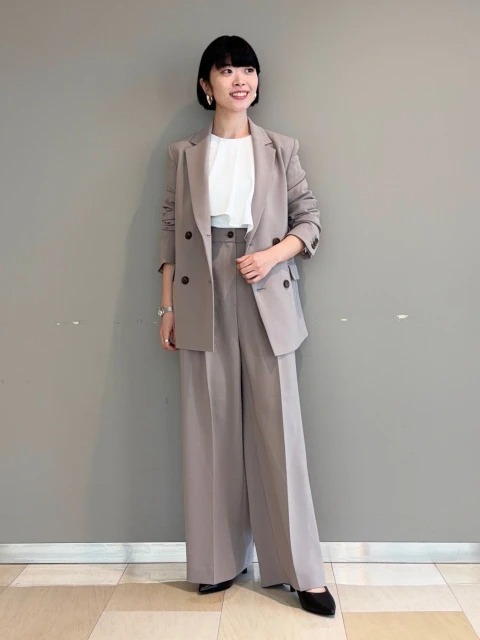 3シーズン着回せる！「PLST（プラステ）」のジャケットセットアップが