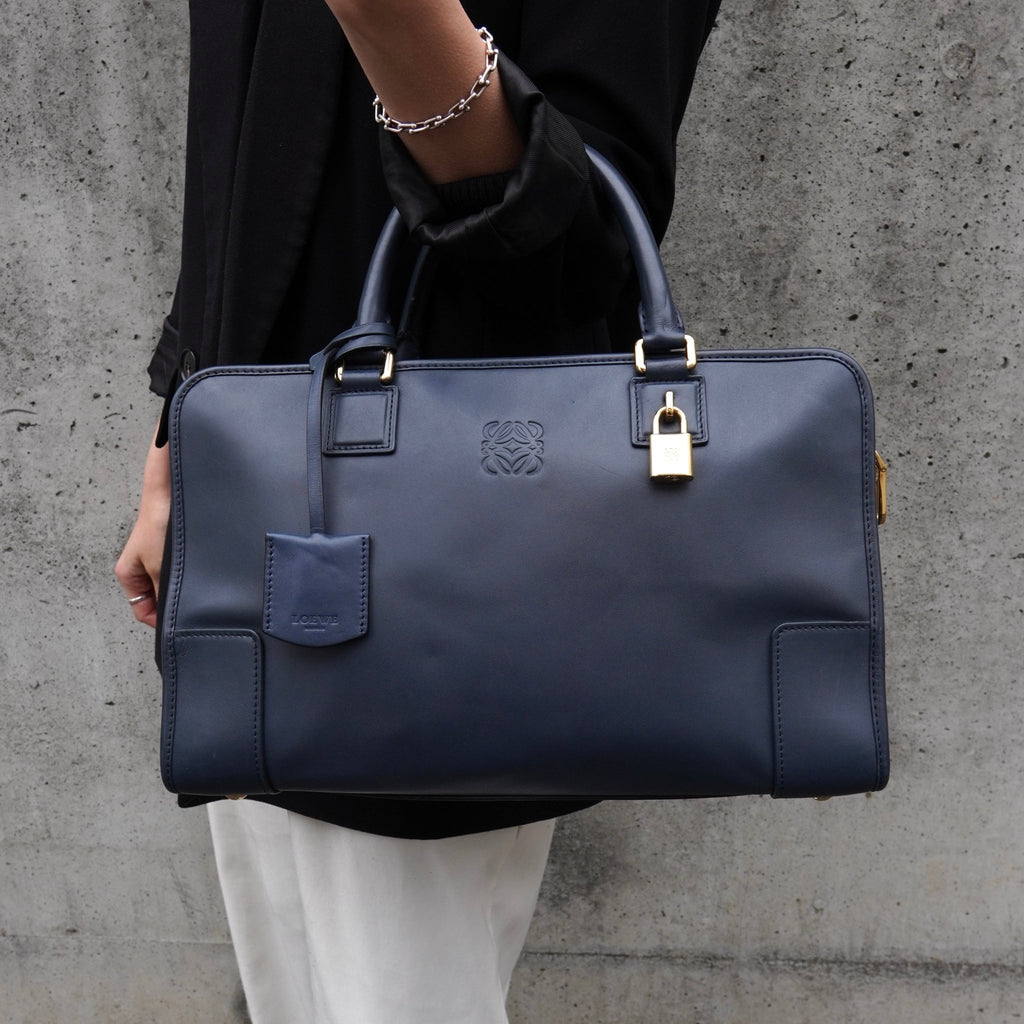 ロエベ アマソナ36 アナグラム レザー ハンドバッグ ネイビー