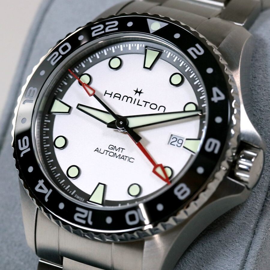 80時間パワーリザーブでGMT搭載の堅牢ダイバーズ - ハミルトン カーキ