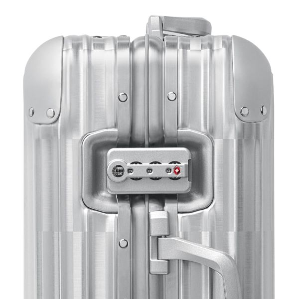 限定2002個、RIMOWAの溝が“消えていく”ような錯覚デザイン「Original