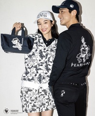 ゴルフを楽しむスヌーピーデザインがかわいい！「パーリーゲイツ」から