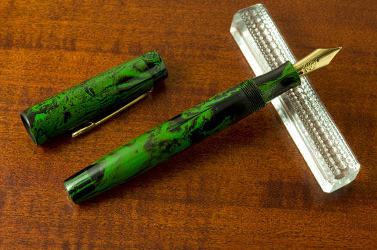 株式会社日興エボナイト製造所のサイトです