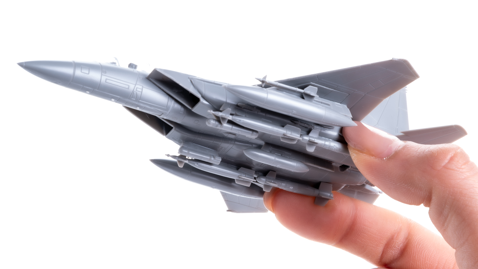 小さくても爆弾てんこ盛り。ドイツレベルのF-15Eストライクイーグルを