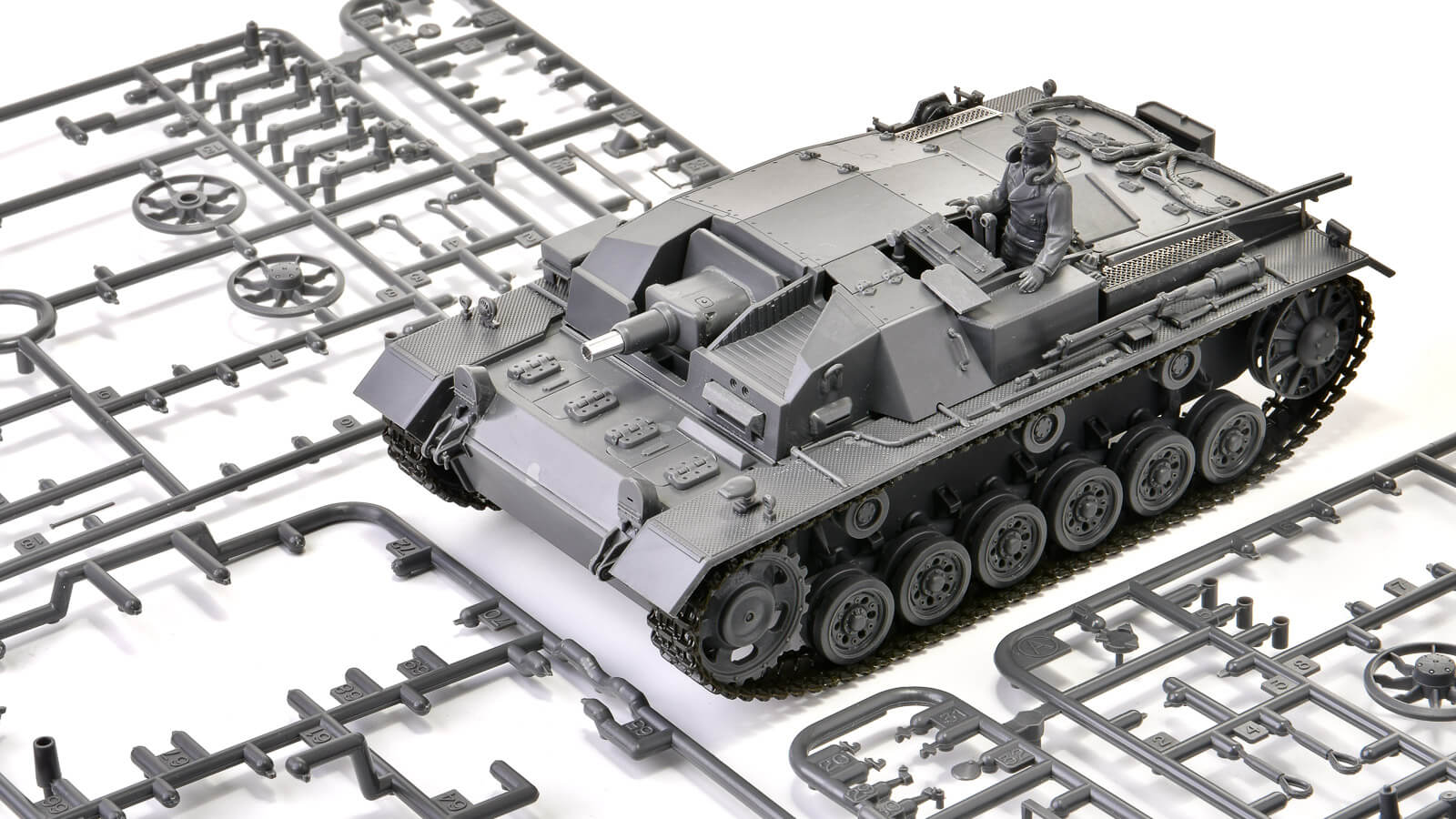 中からも外からもタミヤの気合を感じるイケてるプラモ！！「1/35
