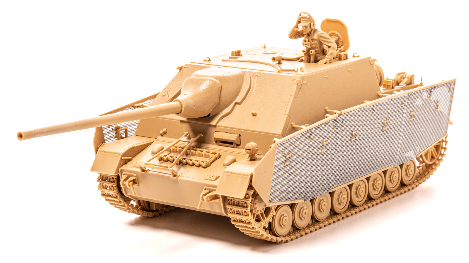 タミヤ最新作、ドイツIV号駆逐戦車/70(A)の大トロはフィギュアにあり