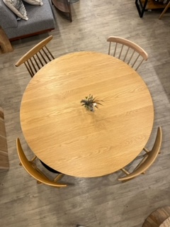 NOCE 円形ダイニングテーブル オーク 2024年製 NOCE 円形ダイニング