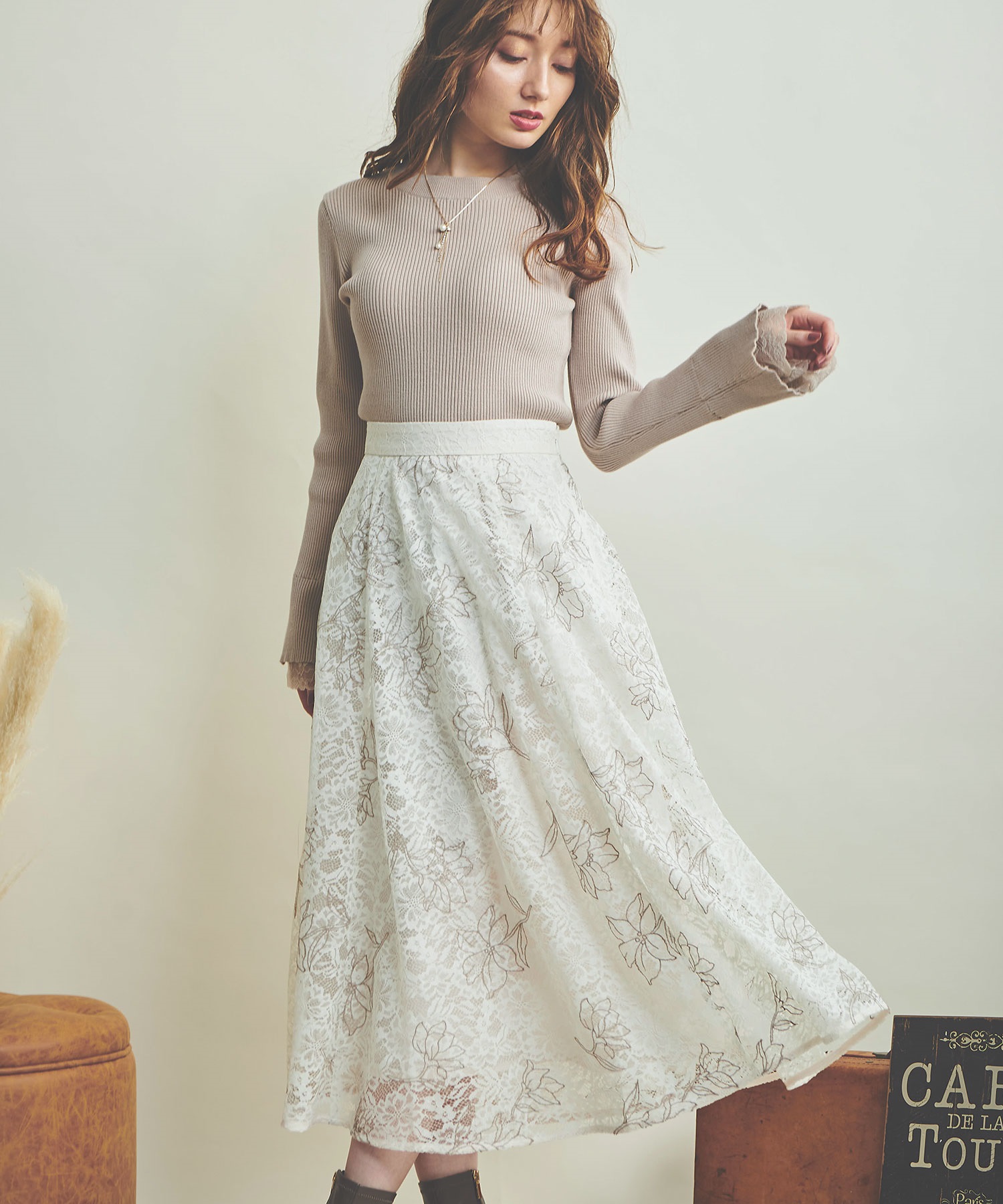 線描き刺繍レーススカート | フレアスカート | NOELA OFFICIAL WEB STORE