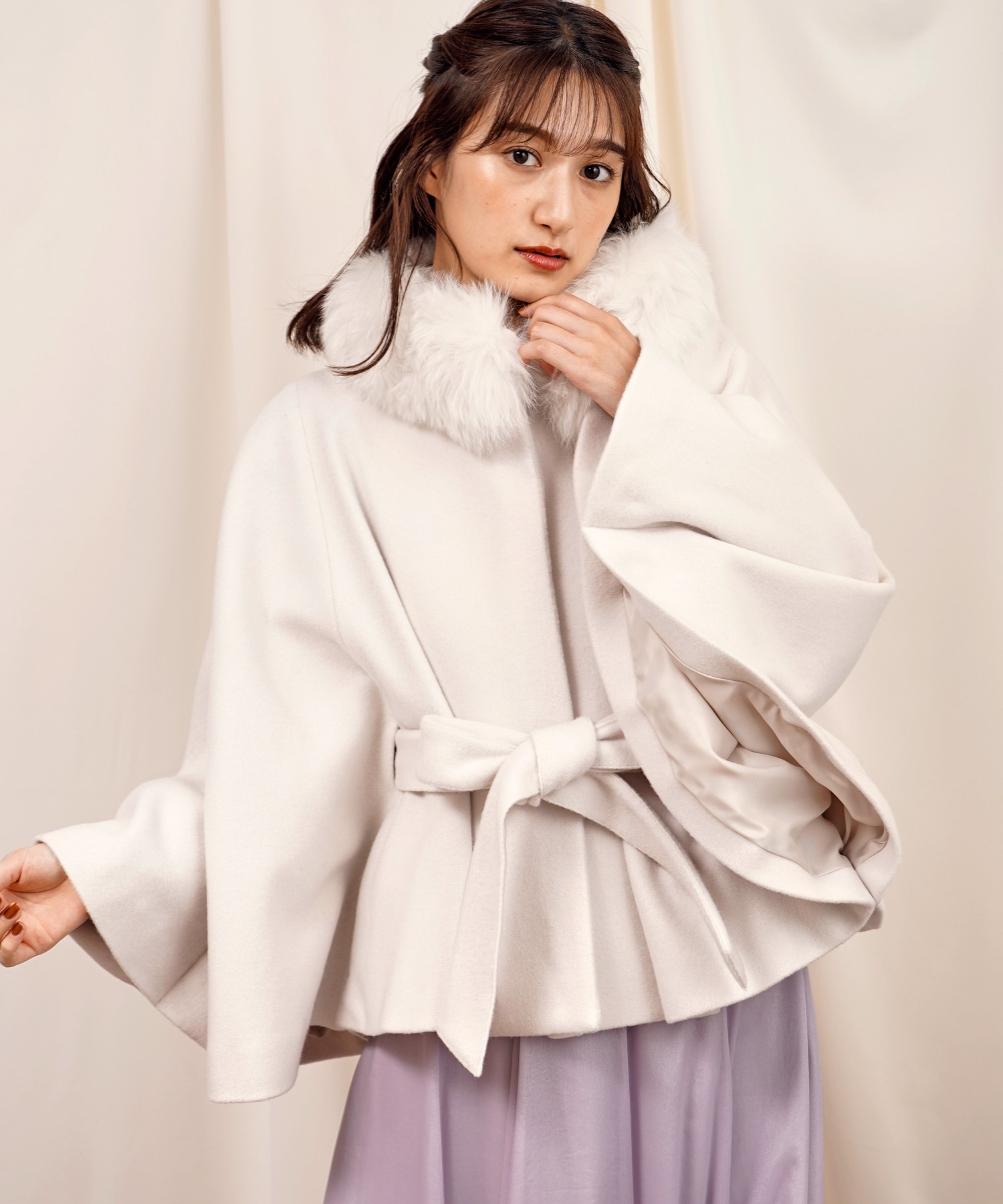 衿ファー付ポンチョコート | コート | NOELA OFFICIAL WEB STORE