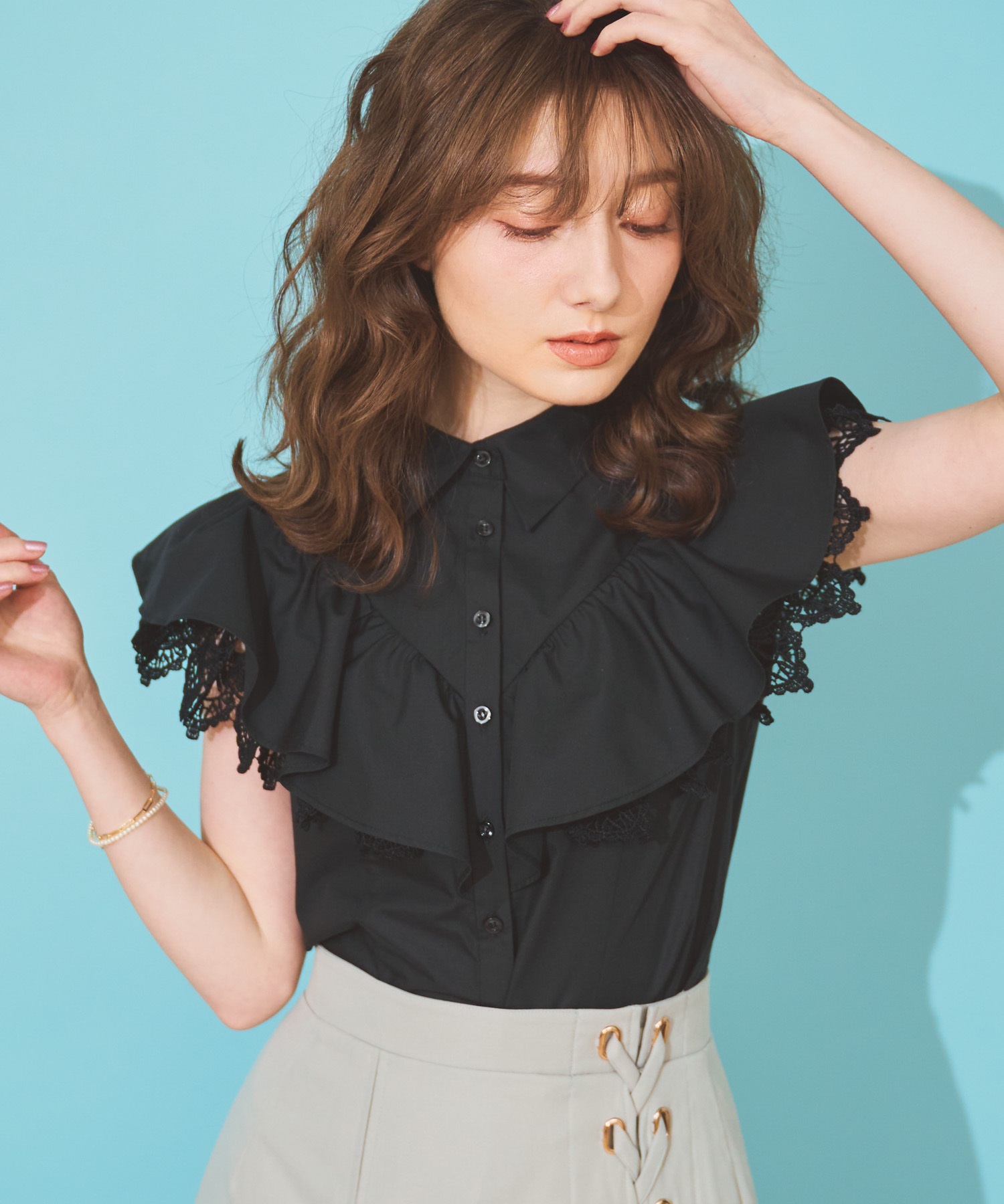 フリル切替シャツ | シャツ・ブラウス | NOELA OFFICIAL WEB STORE