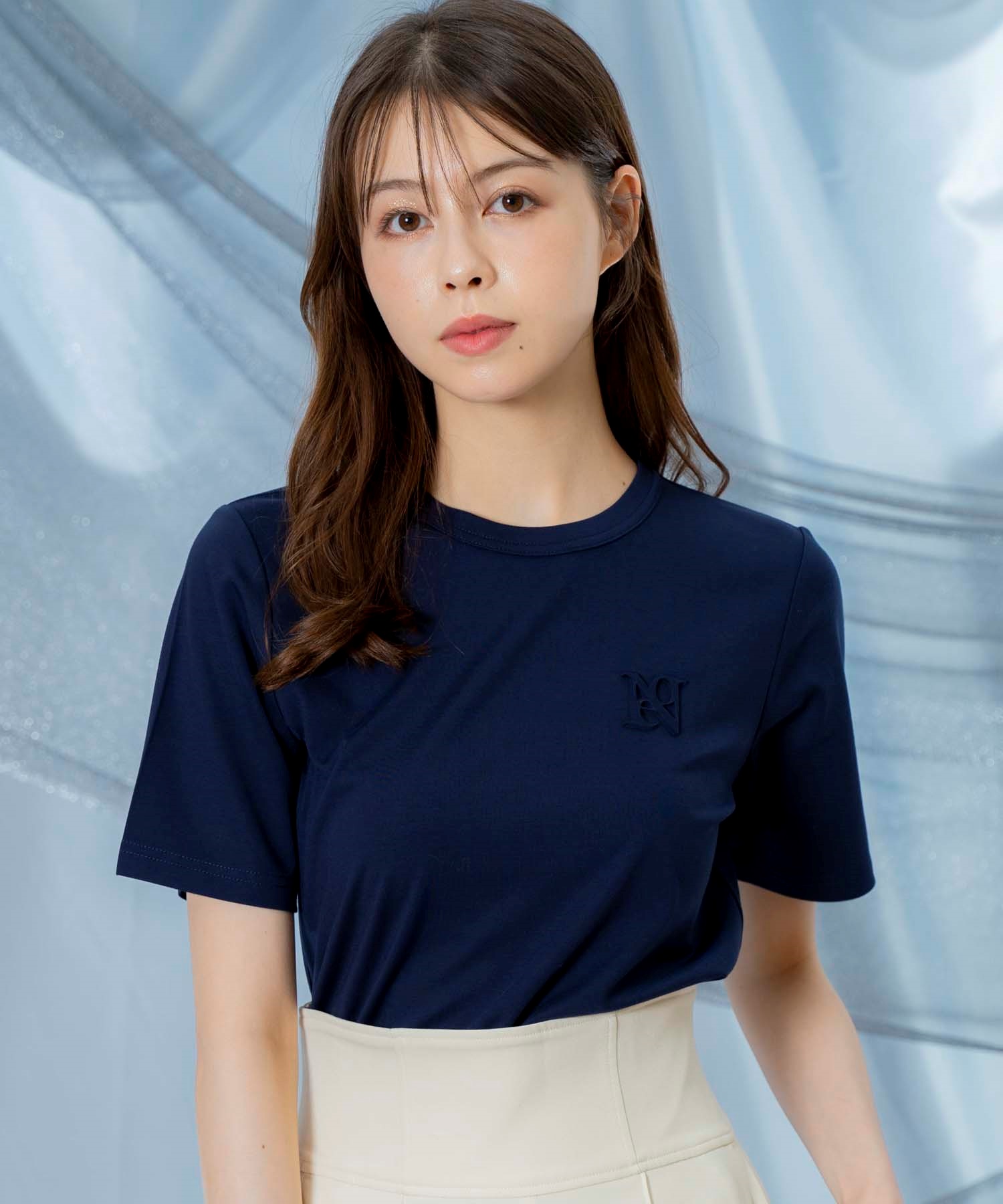 エンボスロゴTシャツ | Tシャツ・カットソー | NOELA OFFICIAL WEB STORE
