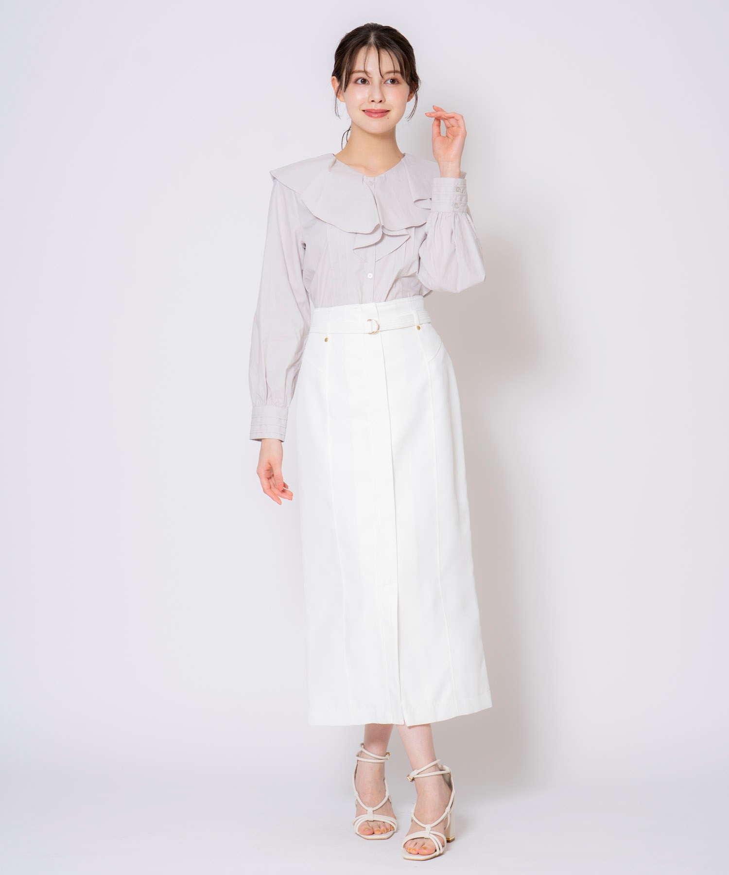 フリルタックブラウス | シャツ・ブラウス | NOELA OFFICIAL WEB STORE