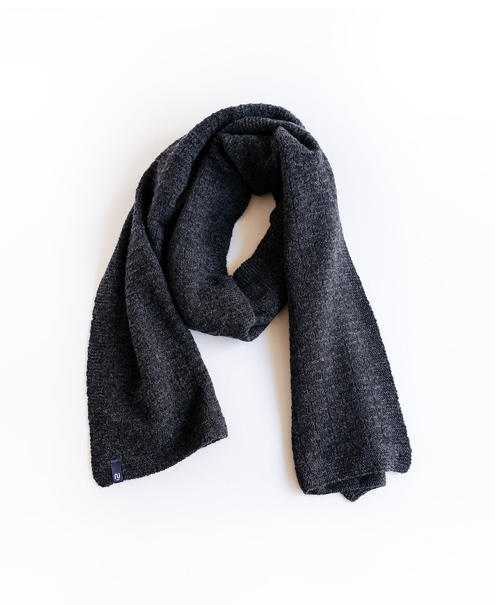 レンガ模様のマフラー【アンゴラ混】