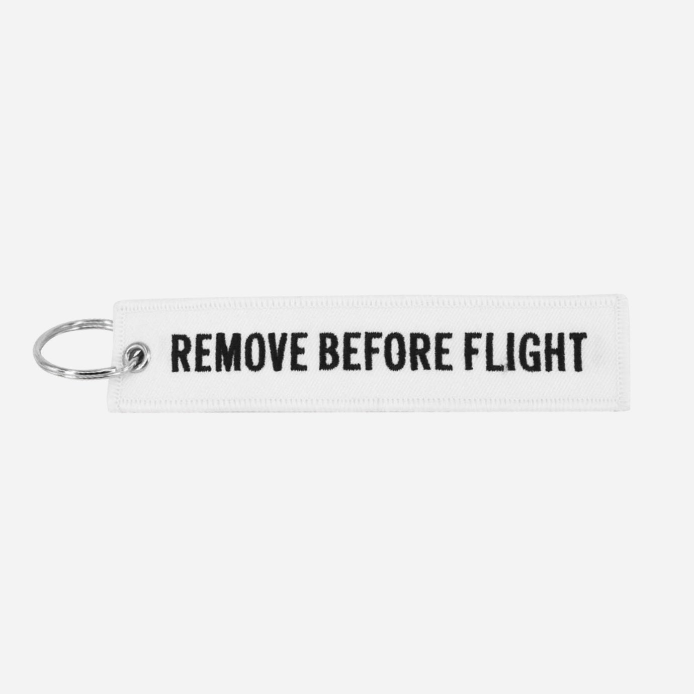 Nordace「Remove Before Flight」キーチェーン