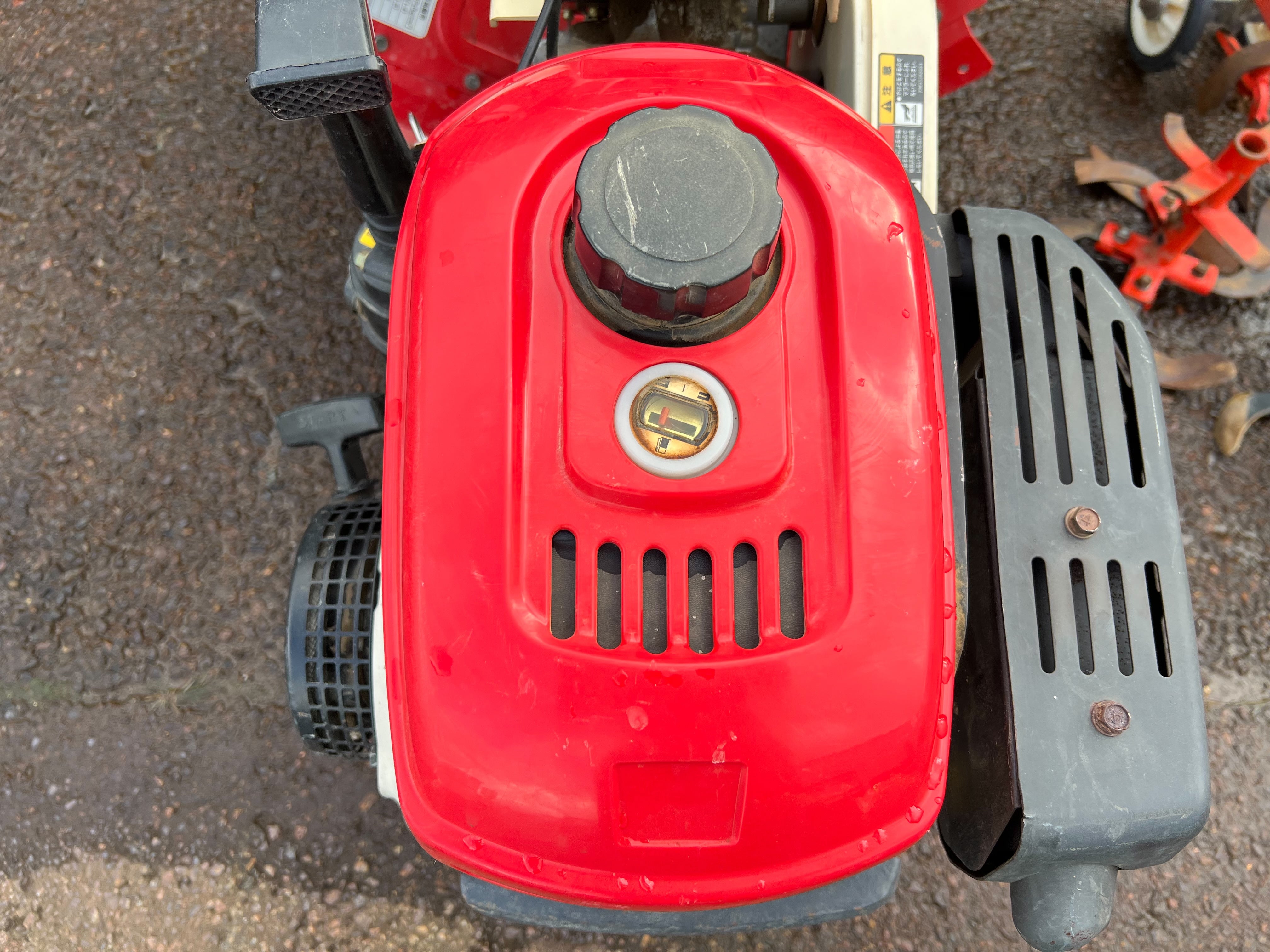 三菱 中古 耕耘機 【うねもりくん仕様】＊MMR66『オイル滲みあり