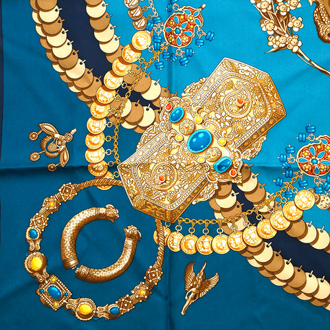 エルメス スカーフ 90cm 「野生とカムフラージュ」 青系 動物 エルメス