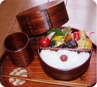 四代目鹿峰 ぬし熊 尾鷲曲げわっぱ 弁当箱 小判型 未使用品 四代目鹿峰