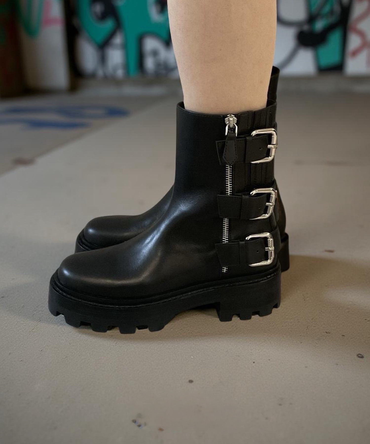 ベルトデザインブーツ Jeffrey Campbell│Jeffrey Campbell OFFICIAL