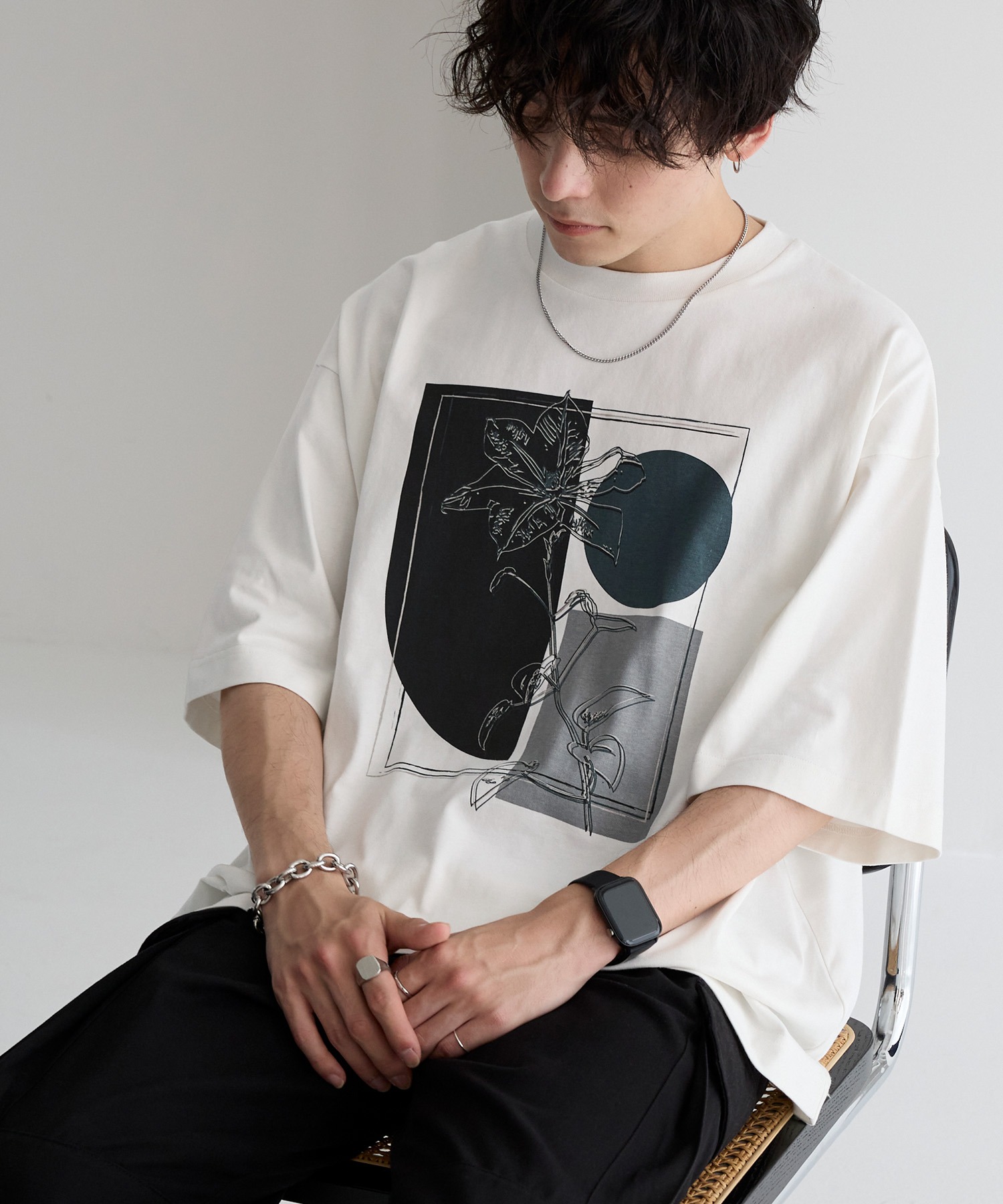 アートグラフィックデザインオーバーサイズ半袖Tシャツ MONO-MART