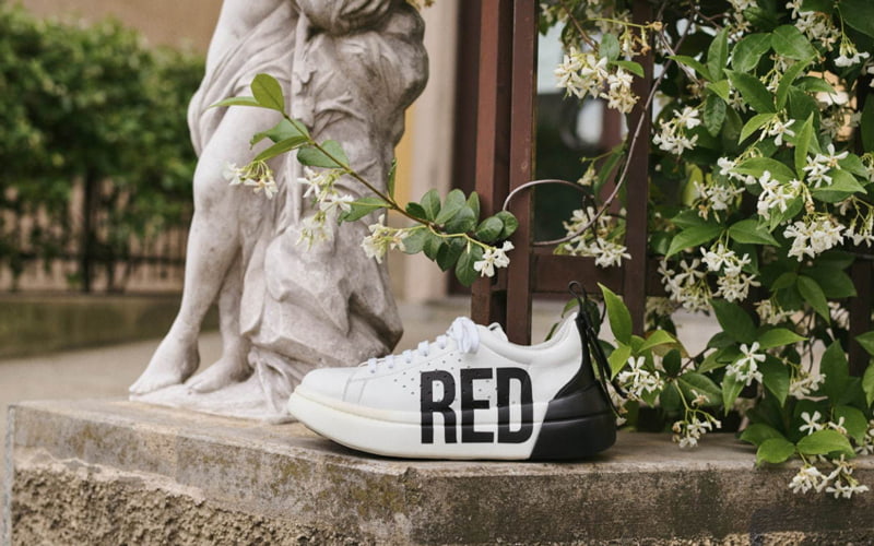 履き心地と洗練デザインを両立！ チャンキーソールがキャッチーな