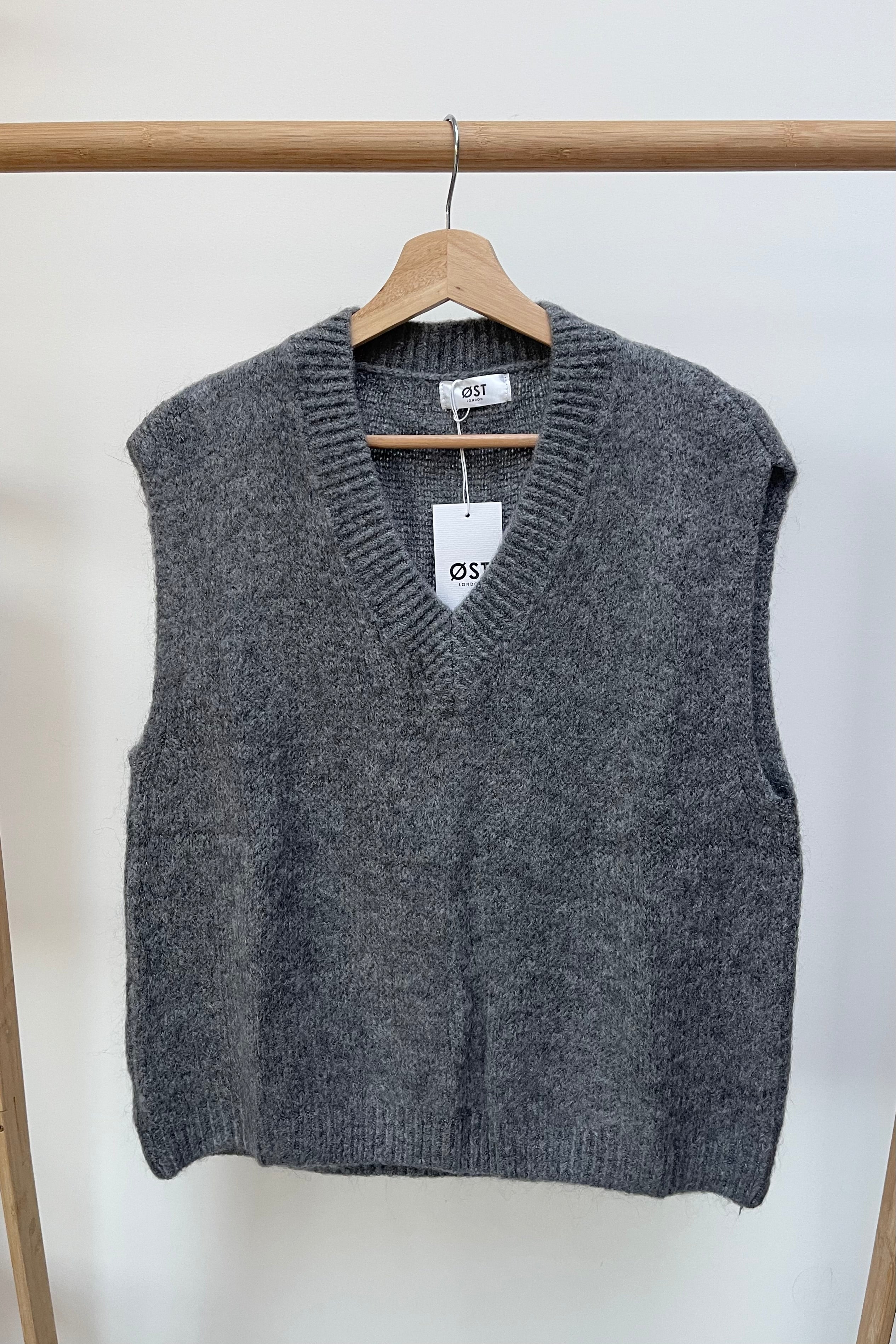 Tessa Mohair Vest -Grey – Øst London