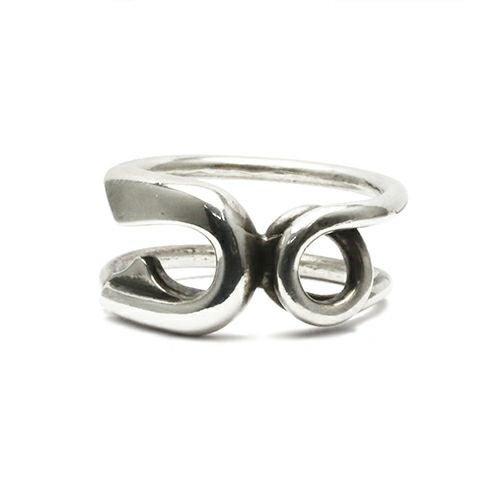 J-NS359-SV)安全ピンリングM シルバー（燻加工）/指輪｜アクセサリー